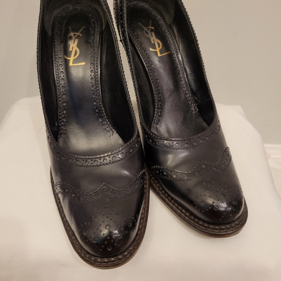 Yves Saint Laurent Black Leather Wingtip Pumps Size 40.5/ 10 - Picture 4 of 11